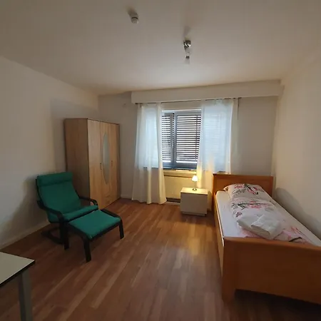 Homestay Schoenes An Der Uniklinik *